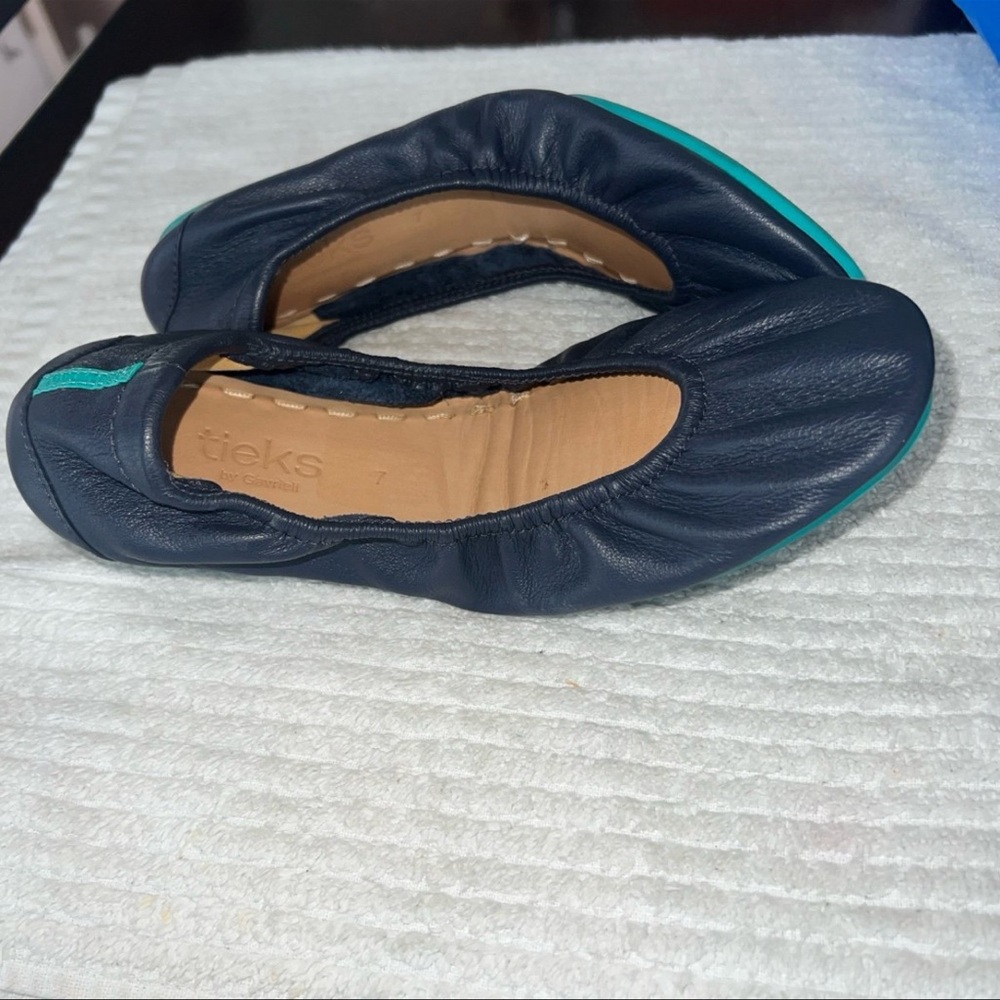 TIEKS ITALIAN LEATHER FOLDABLE BALLET FLATS IN CALIFORNIA NAVY COLOR//SIZE 7 - Picture 8 of 11